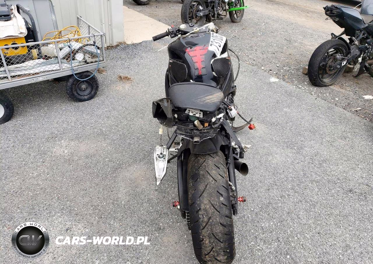 2011 Suzuki Gsx750 VIN:JS1GR7MA1B2100867 - 4