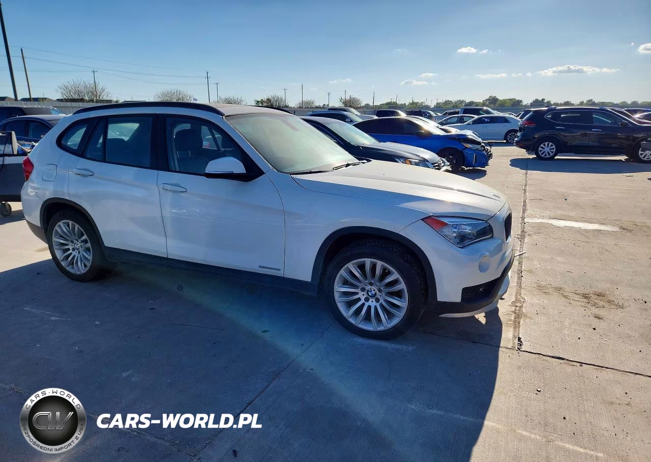 2015 BMW X1 Sdrive28I VIN:WBAVM1C57FVW58009 - 4