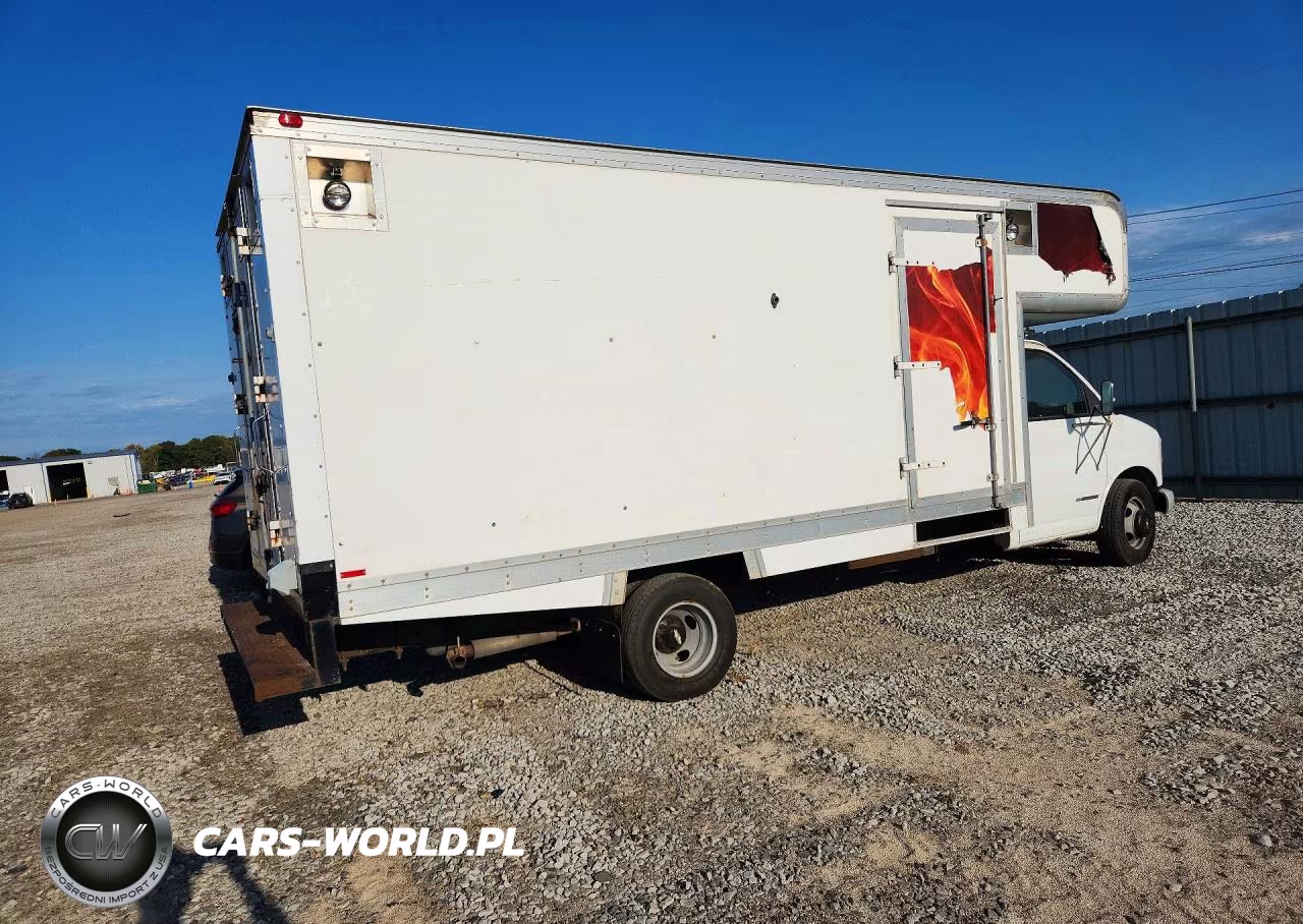 2000 Chevrolet Express G3500 VIN:1GBJG31R4Y1273757 - 3