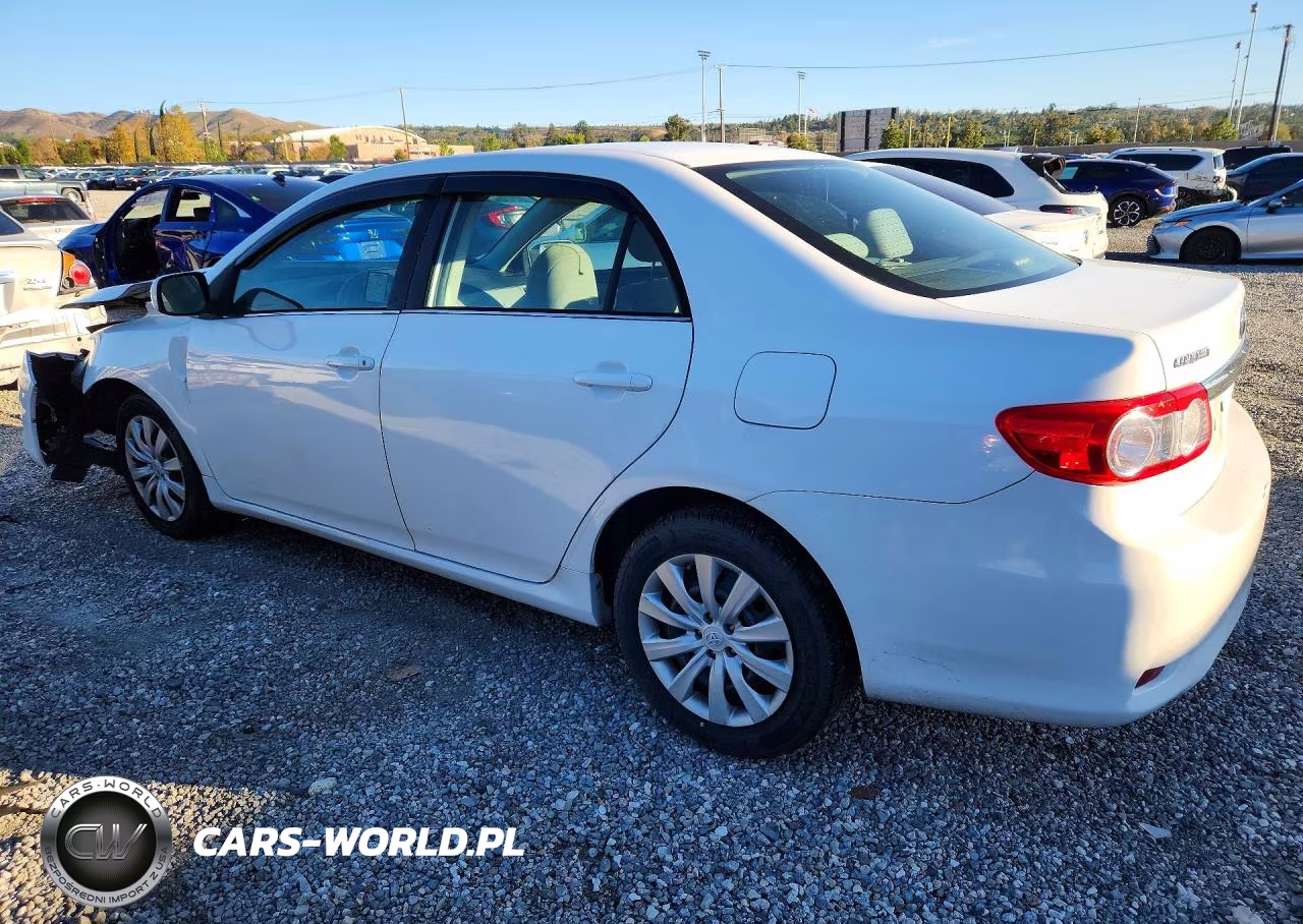 2013 Toyota Corolla Le VIN:2T1BU4EE2DC982487 - 2