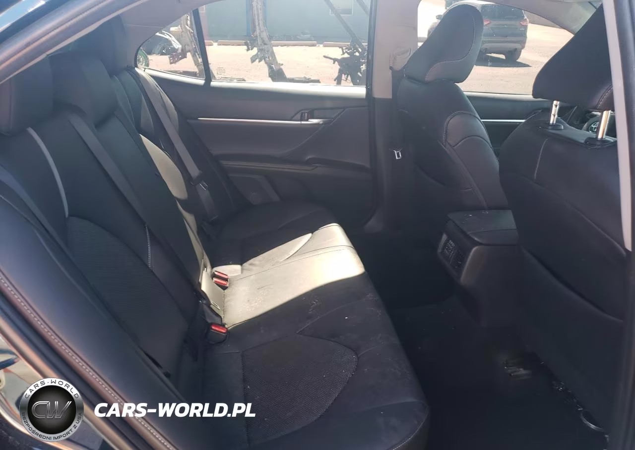 2018 Toyota Camry Xse VIN:4T1B61HK2JU658685 - 10