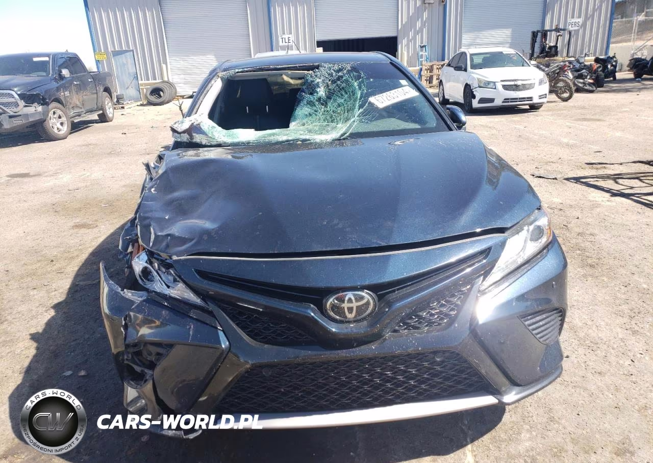 2018 Toyota Camry Xse VIN:4T1B61HK2JU658685 - 5