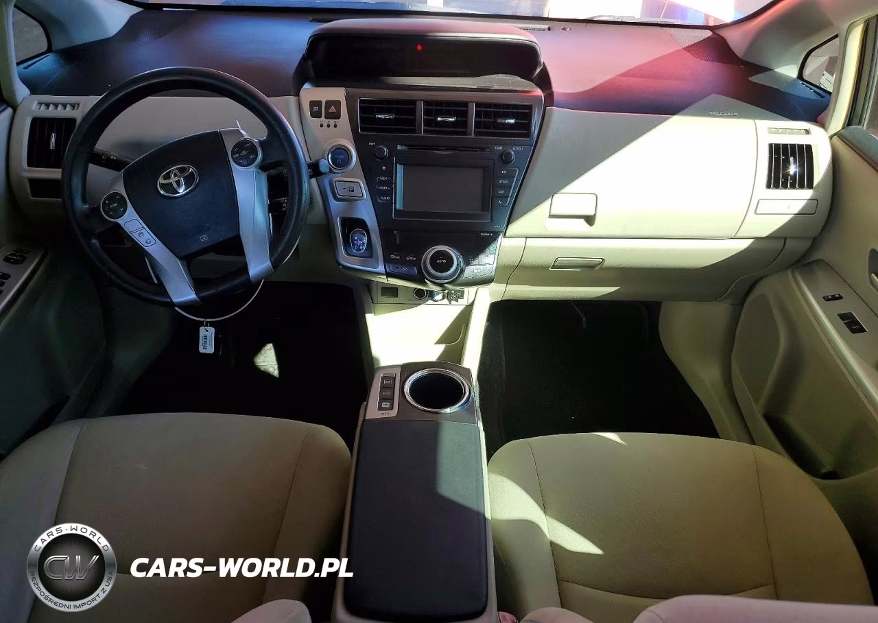 2012 Toyota Prius V Two VIN:JTDZN3EU5C3041832 - 8
