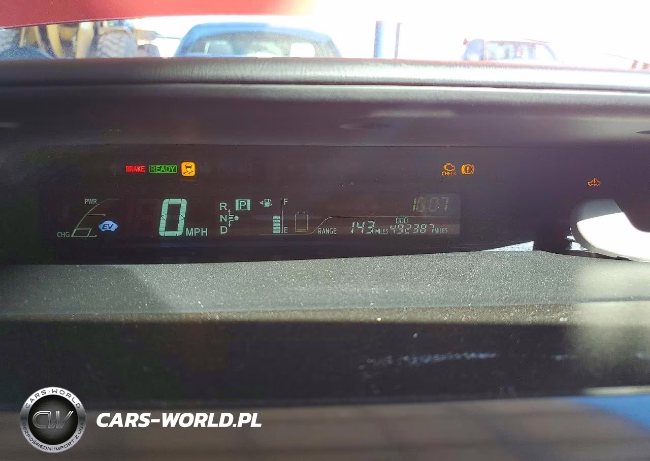 2012 Toyota Prius V Two VIN:JTDZN3EU5C3041832 - 9