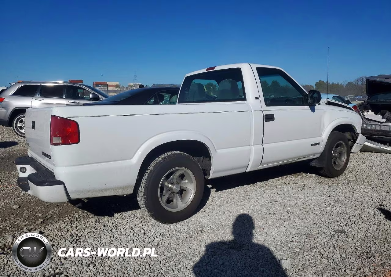 1999 Chevrolet S-10 Ls VIN:1GCCS1444X8111589 - 3