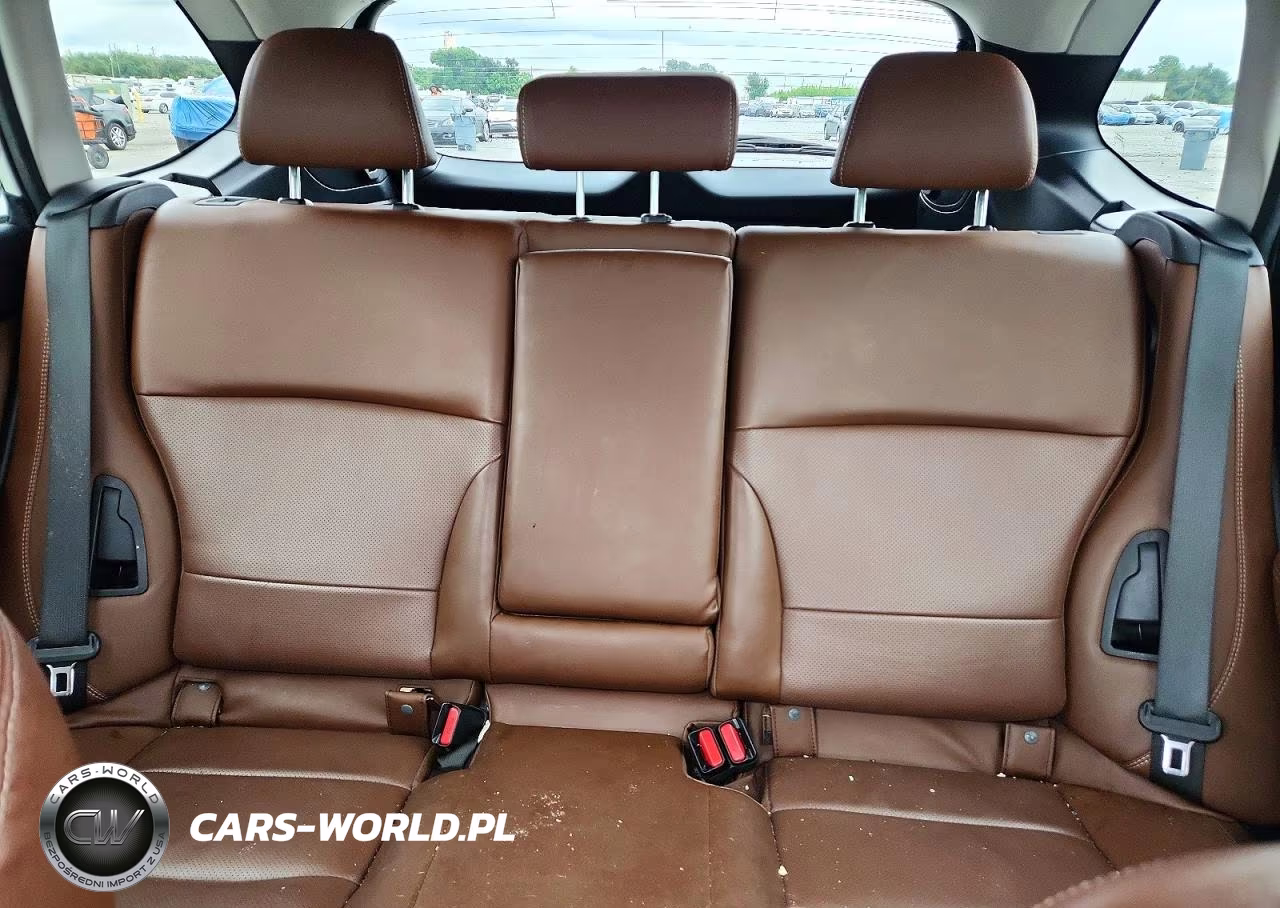 2019 Subaru Outback Touring VIN:4S4BSATC0K3303646 - 10