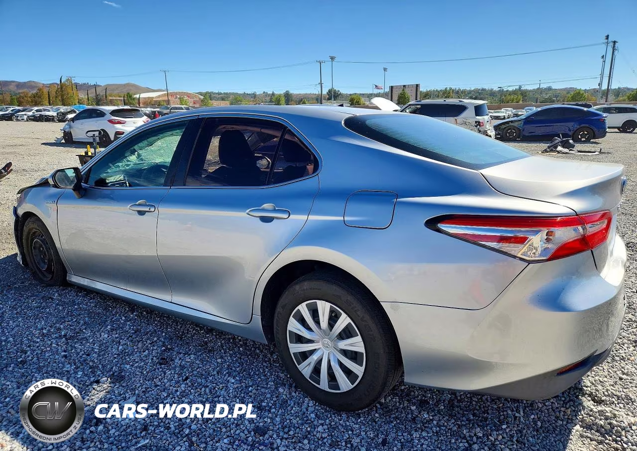 2018 Toyota Camry Le VIN:4T1B31HK6JU001901 - 2
