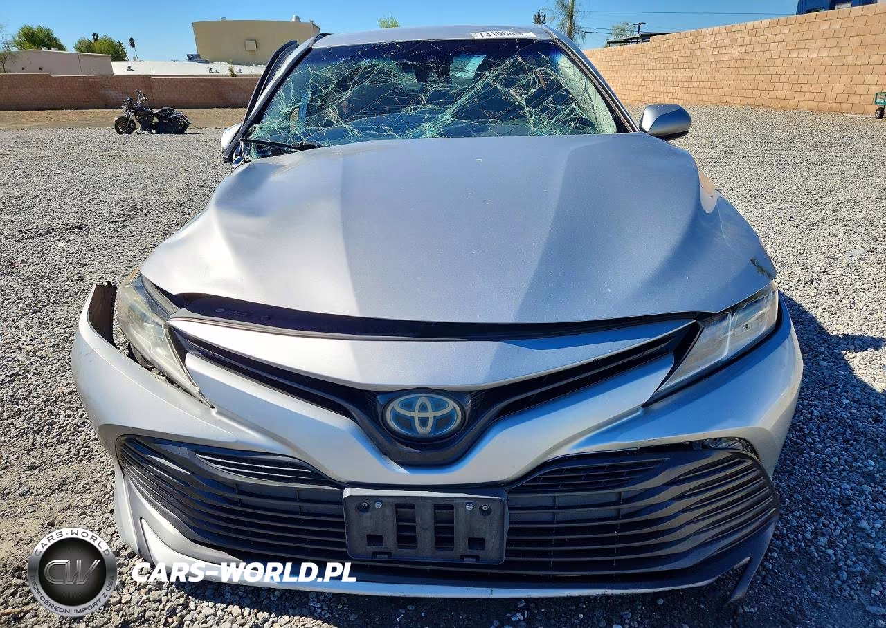 2018 Toyota Camry Le VIN:4T1B31HK6JU001901 - 5