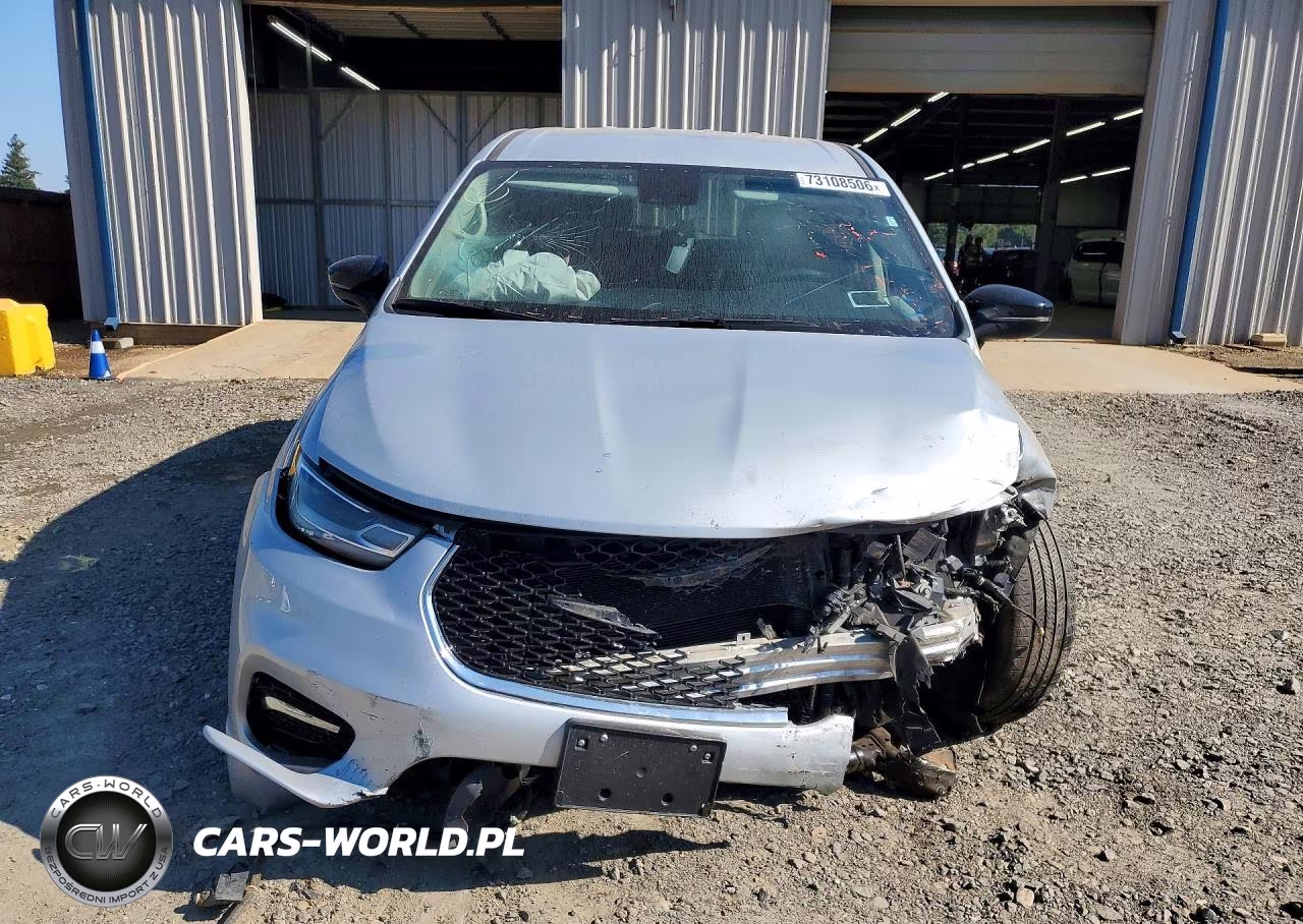 2024 Chrysler Pacifica Hybrid Select VIN:2C4RC1S75RR150316 - 5