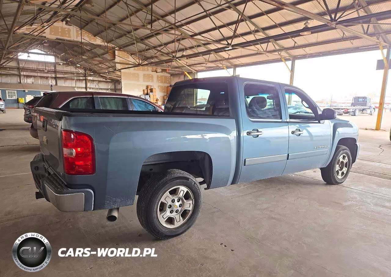 2008 Chevrolet Silverado C1500 VIN:3GCEC13068G194930 - 3