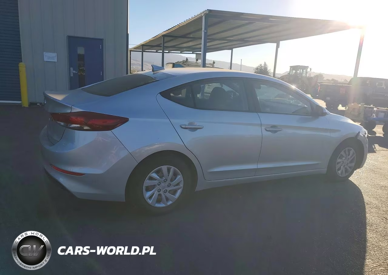 2018 Hyundai Elantra Se VIN:5NPD74LF7JH377384 - 3