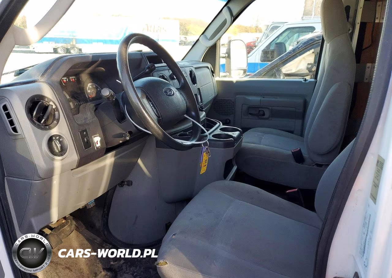 2009 Ford Econoline E350 Super Duty Cutaway Van VIN:1FDSE35L49DA88485 - 7