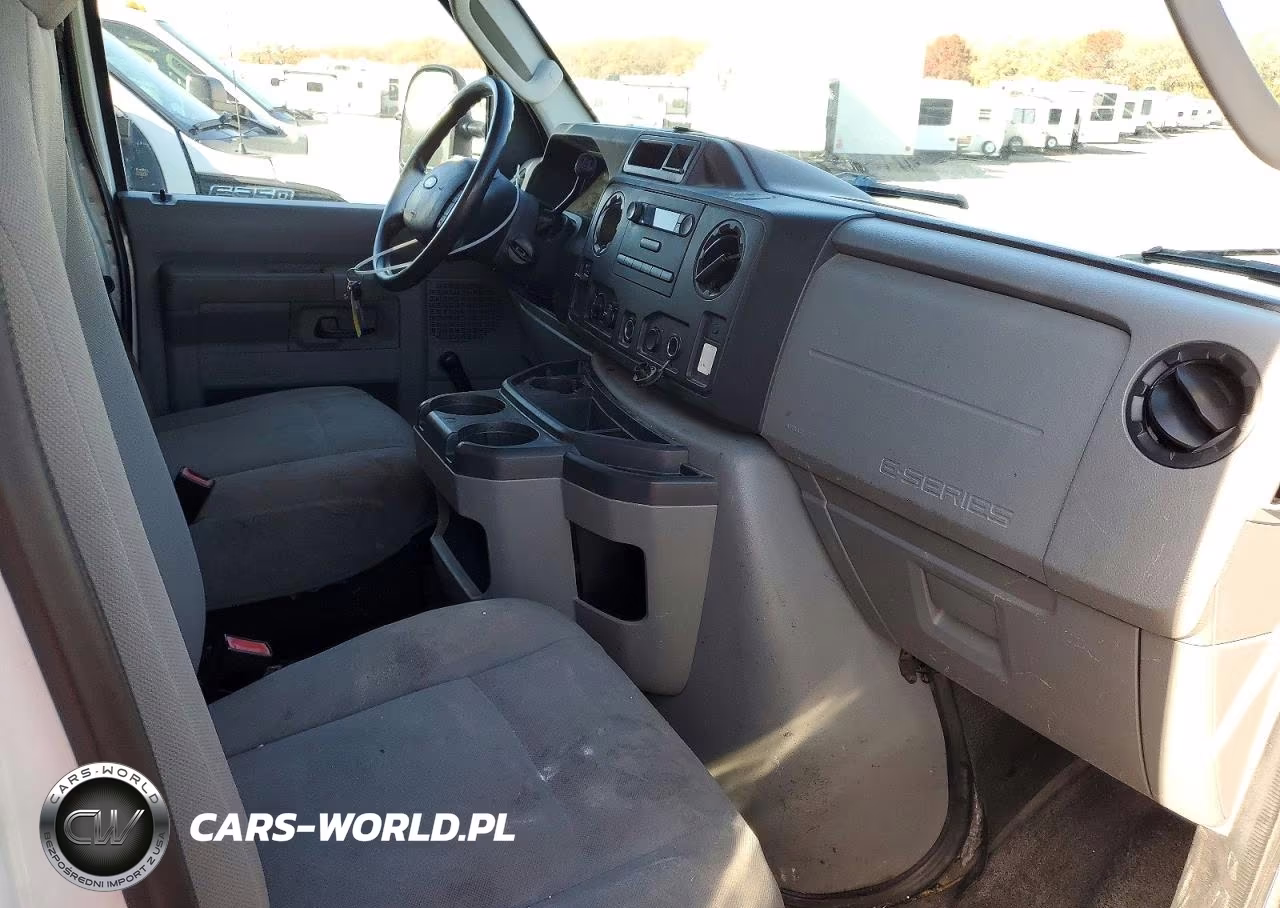 2009 Ford Econoline E350 Super Duty Cutaway Van VIN:1FDSE35L49DA88485 - 8