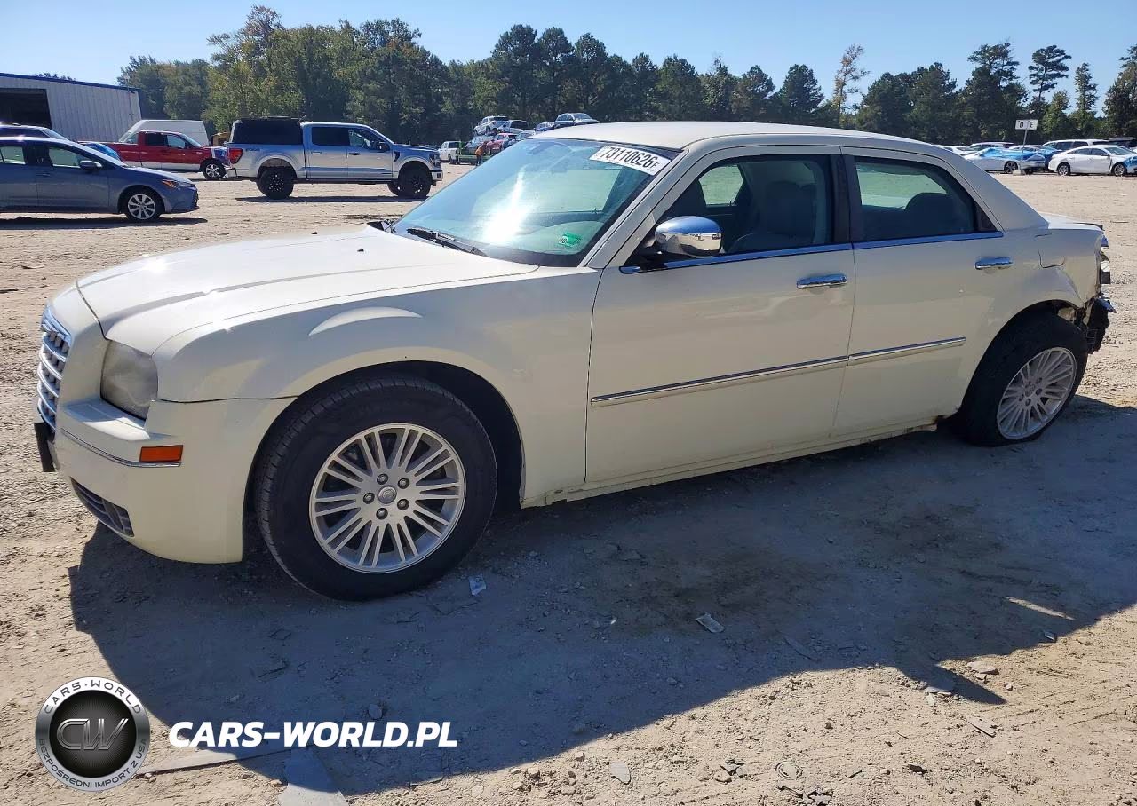 2010 Chrysler 300 Touring VIN:2C3CA5CV7AH315586 - 1