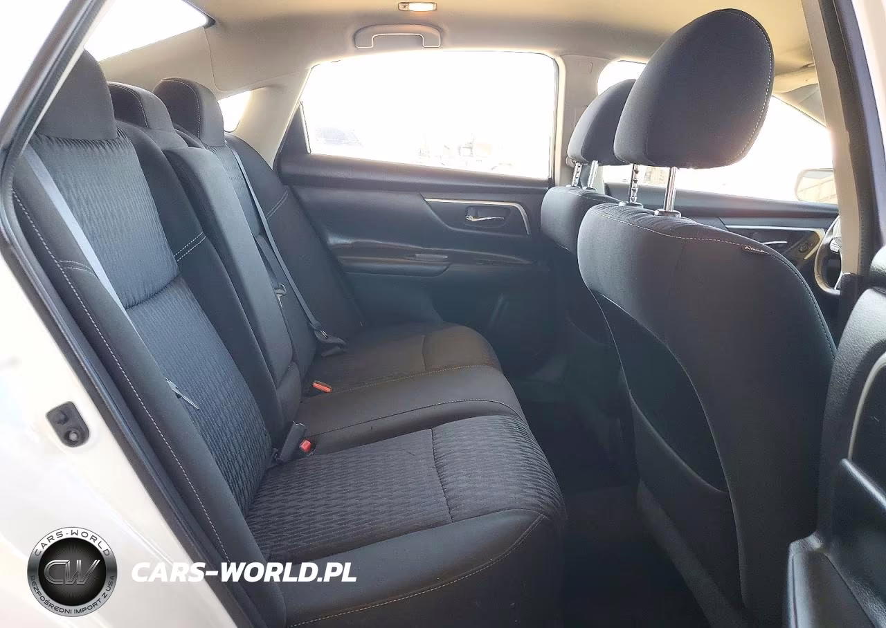 2018 Nissan Altima 2.5 Sv VIN:1N4AL3AP1JC268375 - 10