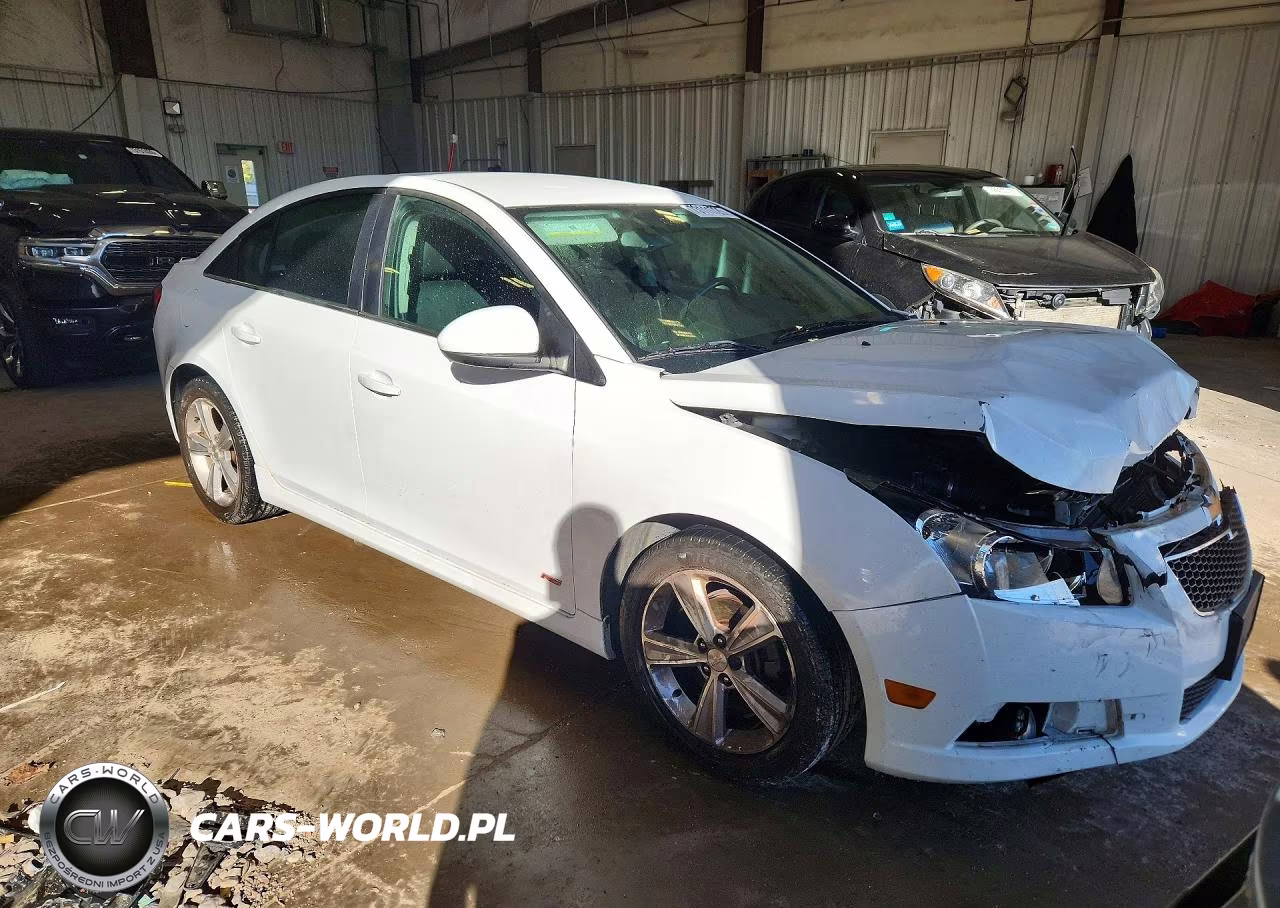 2014 Chevrolet Cruze Lt VIN:1G1PE5SB5E7390094 - 4