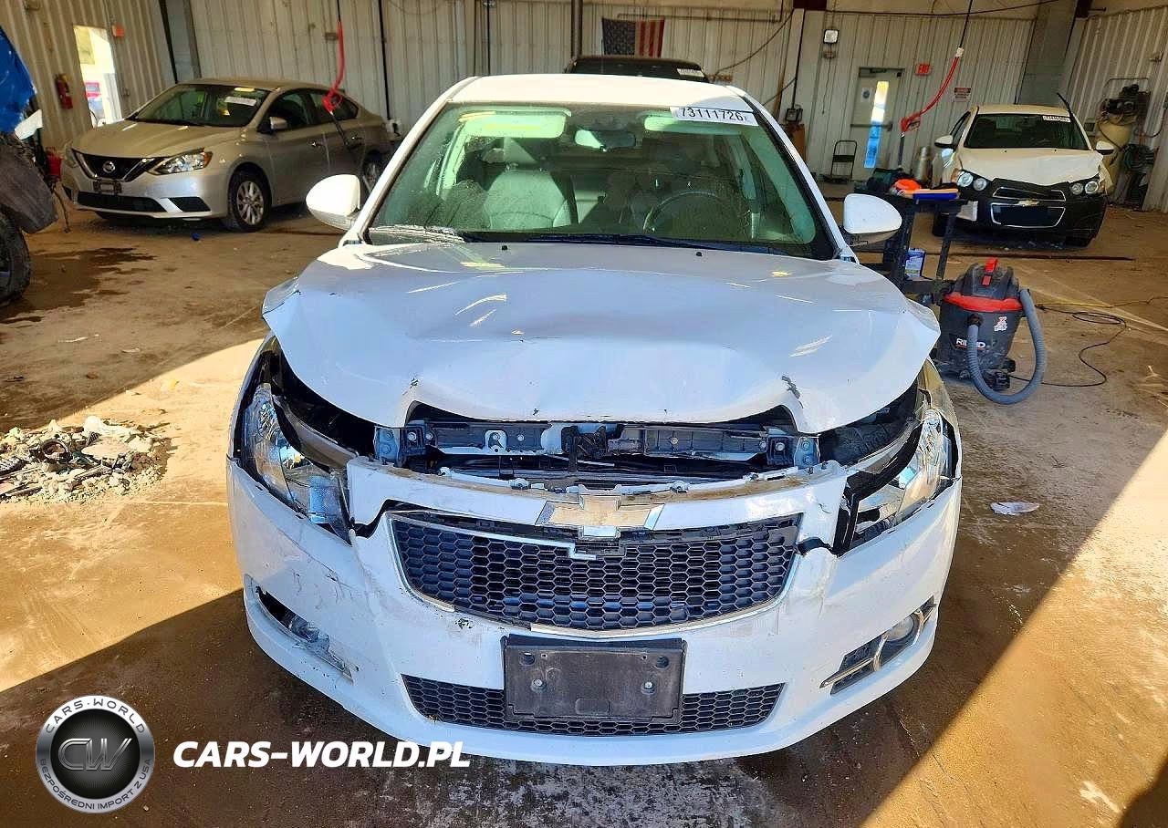 2014 Chevrolet Cruze Lt VIN:1G1PE5SB5E7390094 - 5