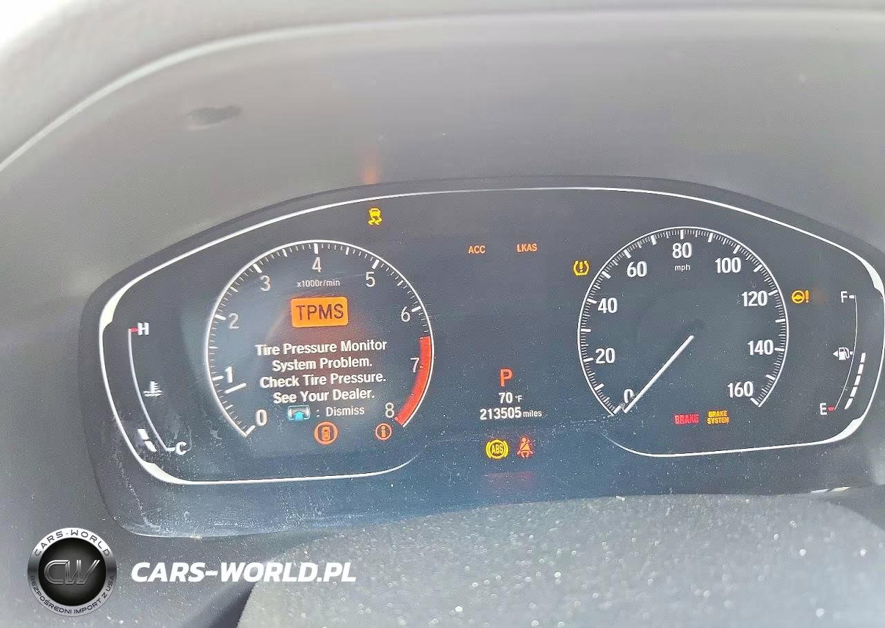 2018 Honda Accord Ex VIN:1HGCV1F4XJA106371 - 9