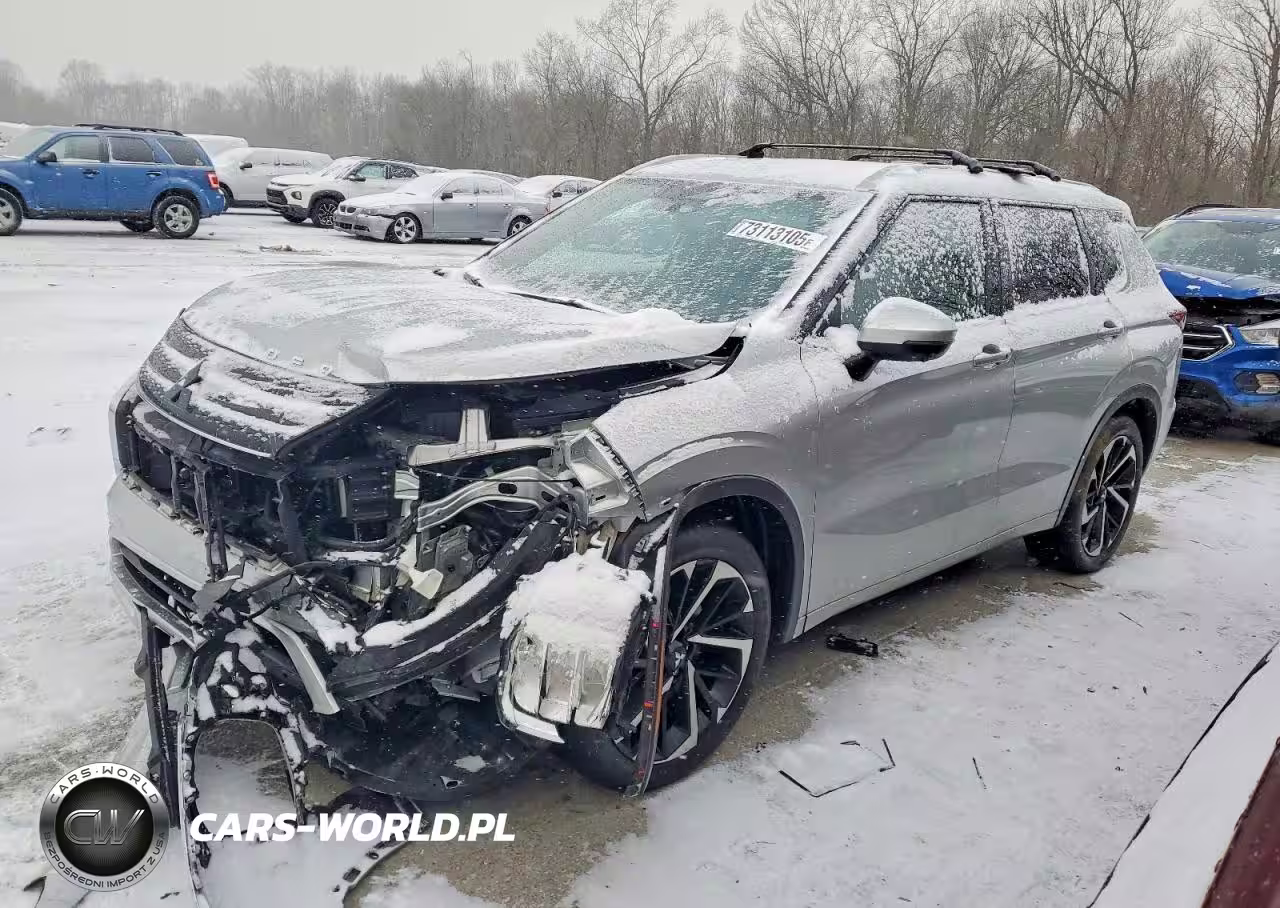 2022 Mitsubishi Outlander Sel