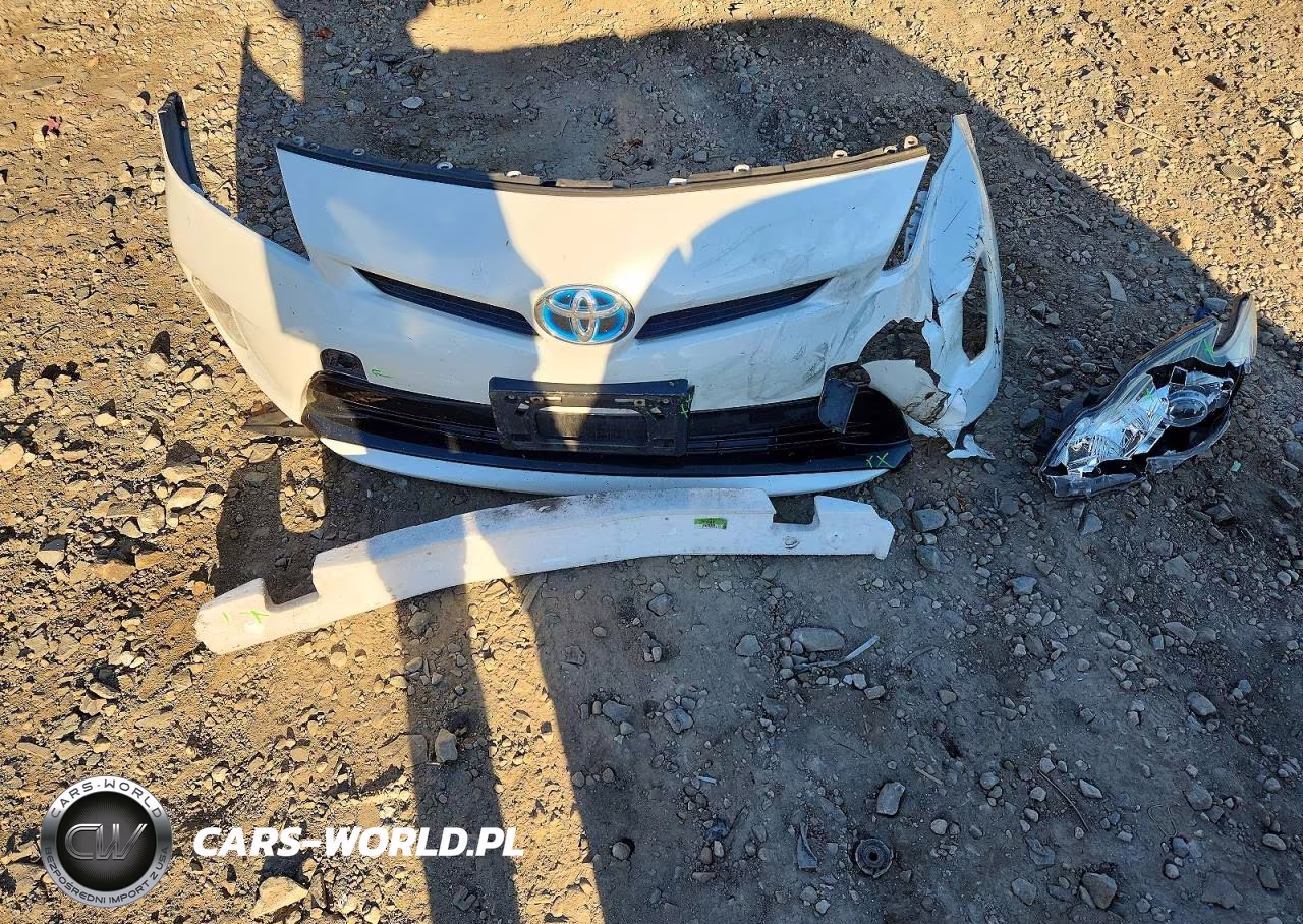 2015 Toyota Prius Two VIN:JTDKN3DU7F1995274 - 12