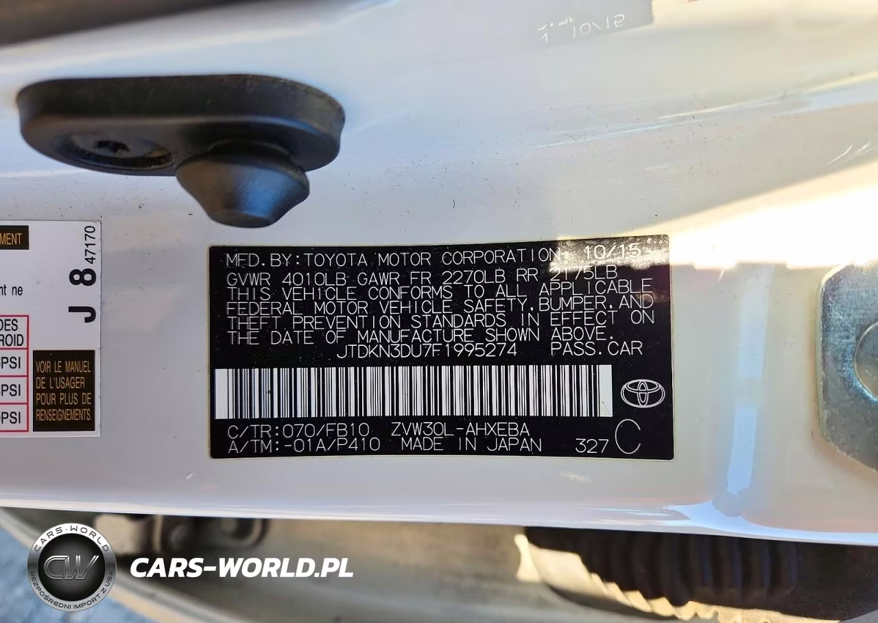 2015 Toyota Prius Two VIN:JTDKN3DU7F1995274 - 13