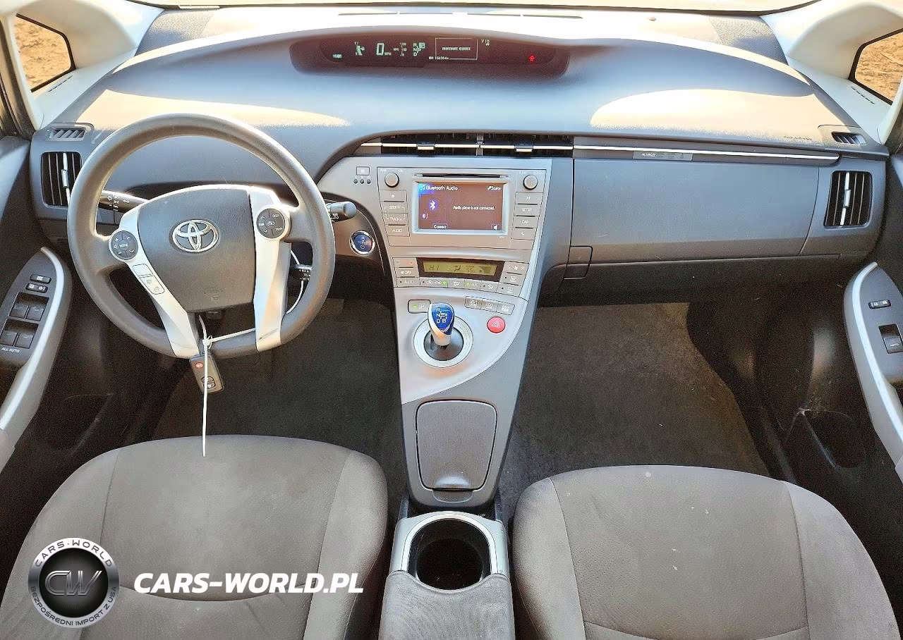 2015 Toyota Prius Two VIN:JTDKN3DU7F1995274 - 8