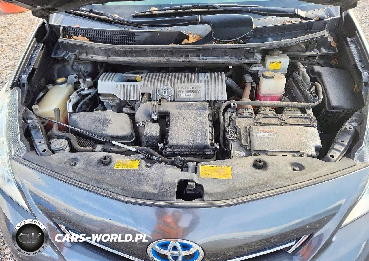 2012 Toyota Prius V Two VIN:JTDZN3EU0C3038529 - 11