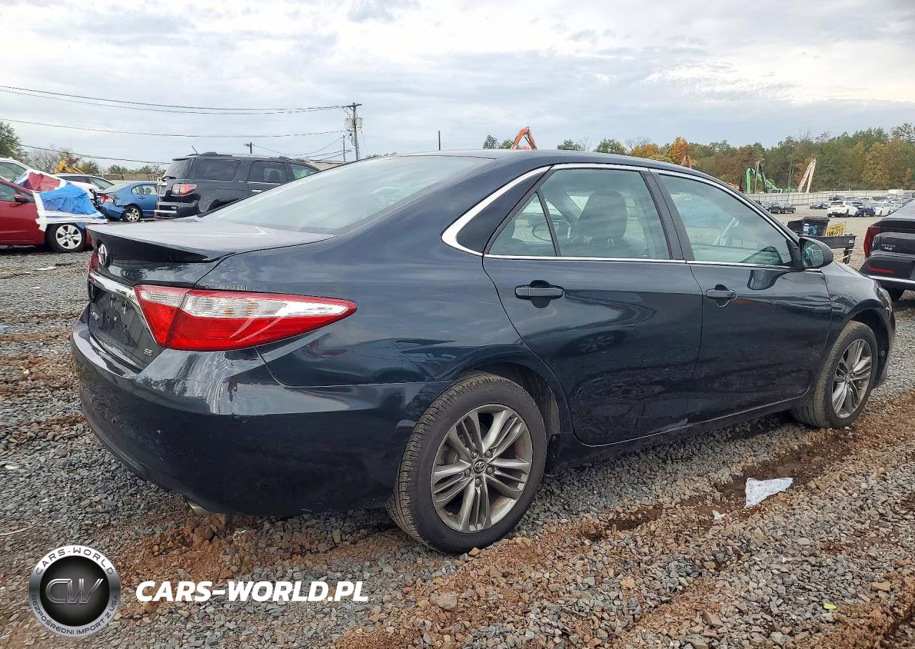 2017 Toyota Camry Se VIN:4T1BF1FK0HU686160 - 3
