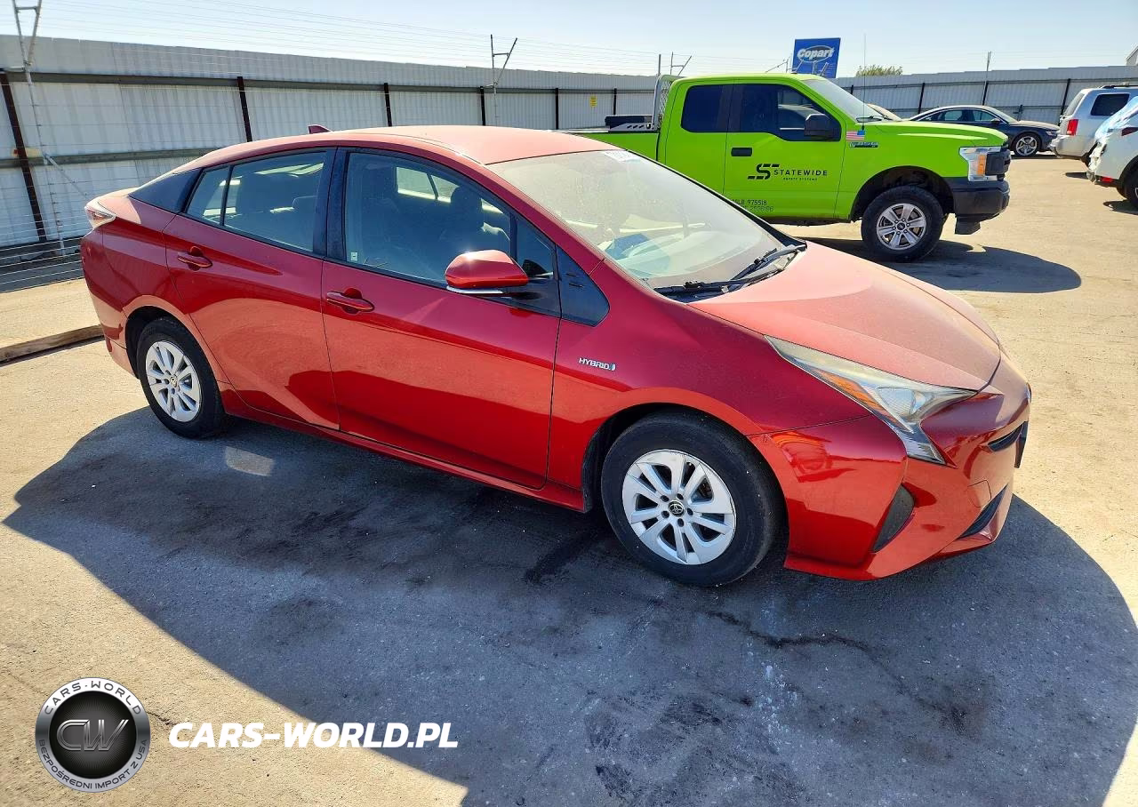 2016 Toyota Prius Two VIN:JTDKBRFUXG3502475 - 4