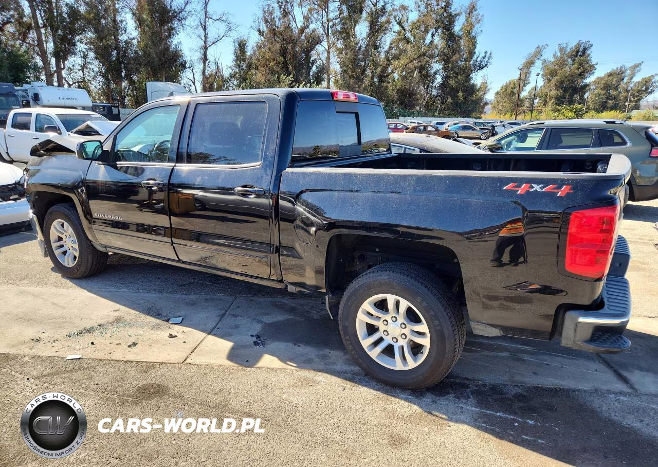 2018 Chevrolet Silverado K1500 Lt VIN:3GCUKREC8JG570294 - 2