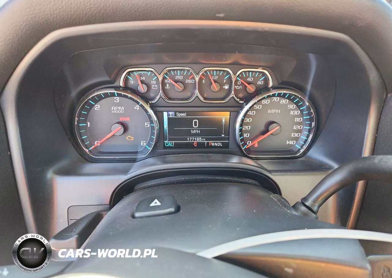 2018 Chevrolet Silverado K1500 Lt VIN:3GCUKREC8JG570294 - 9