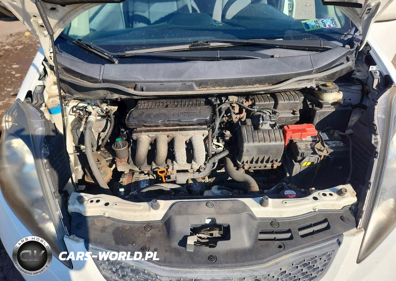2013 Honda Fit VIN:JHMGE8H35DC080413 - 11