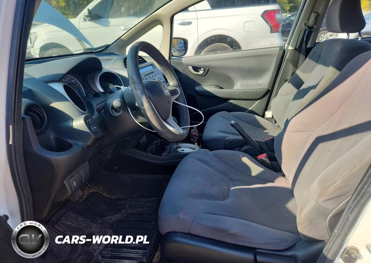 2013 Honda Fit VIN:JHMGE8H35DC080413 - 7