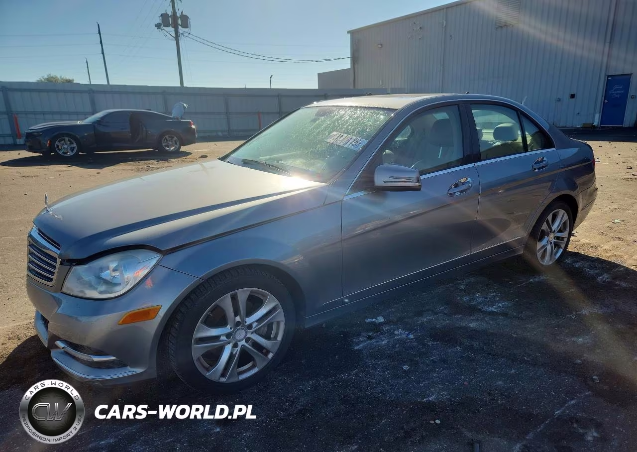 2014 Mercedes-Benz C 250 VIN:WDDGF4HB1EG250782 - 1