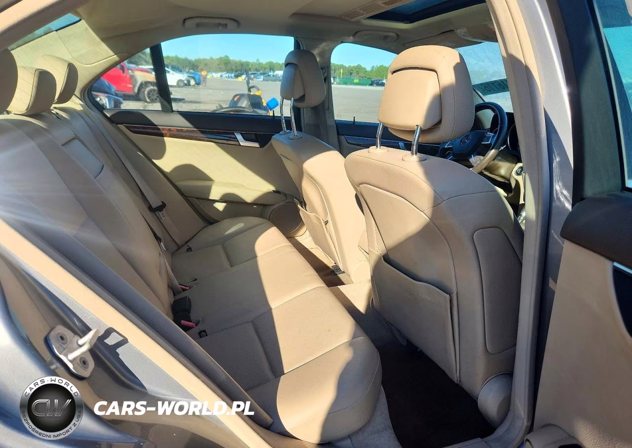 2014 Mercedes-Benz C 250 VIN:WDDGF4HB1EG250782 - 10