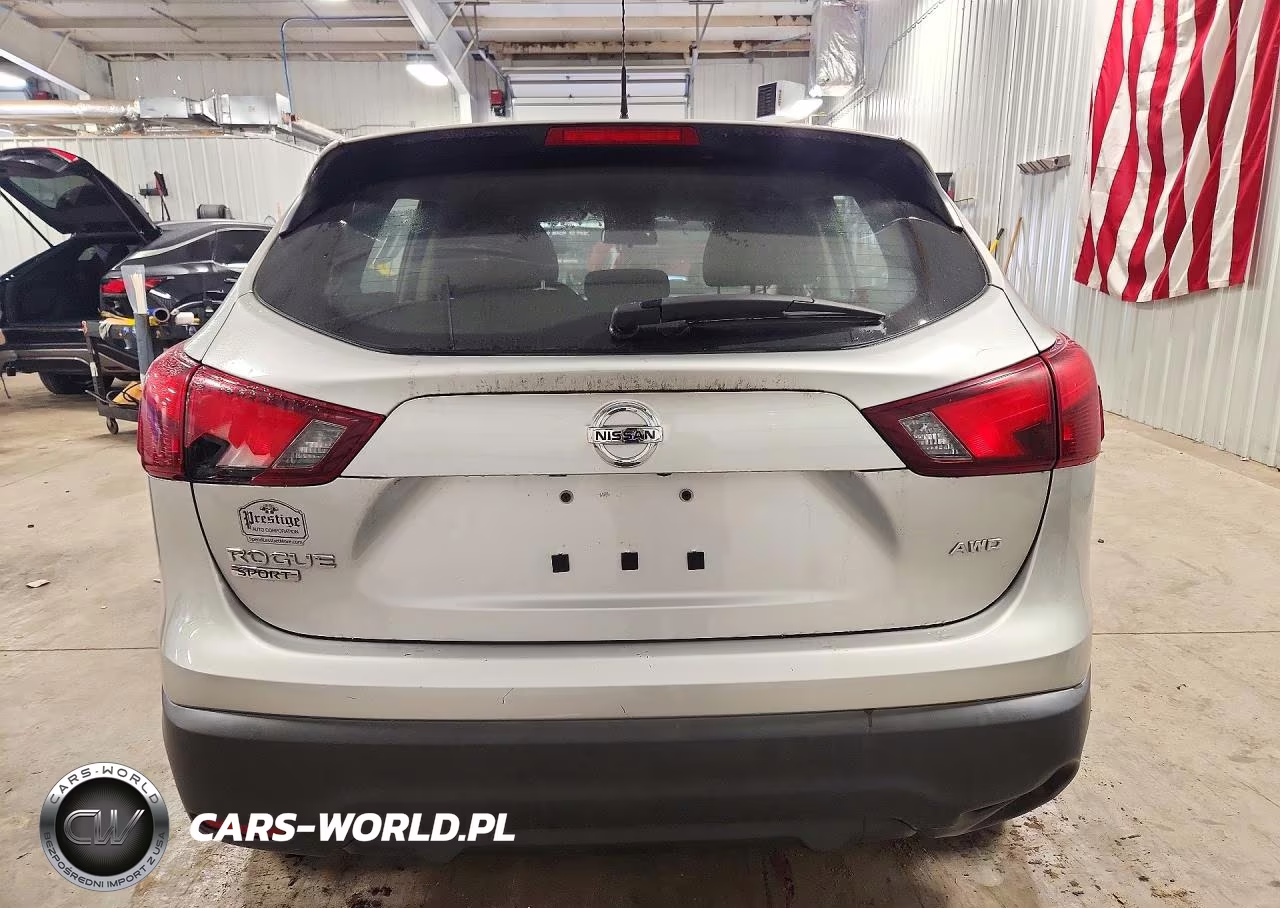 2019 Nissan Rogue Sport S VIN:JN1BJ1CRXKW336022 - 6
