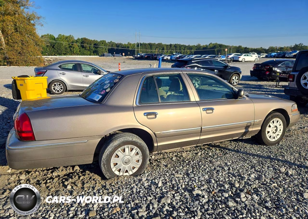2004 Mercury Grand Marquis Gs VIN:2MEFM74W84X661111 - 3