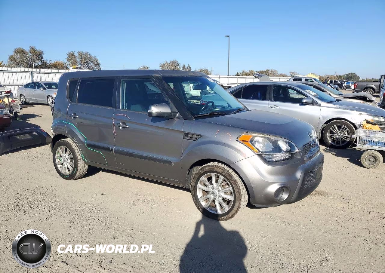 2013 Kia Soul + VIN:KNDJT2A63D7628254 - 4