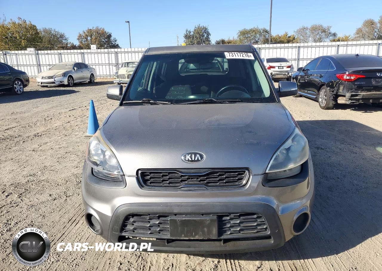 2013 Kia Soul + VIN:KNDJT2A63D7628254 - 5