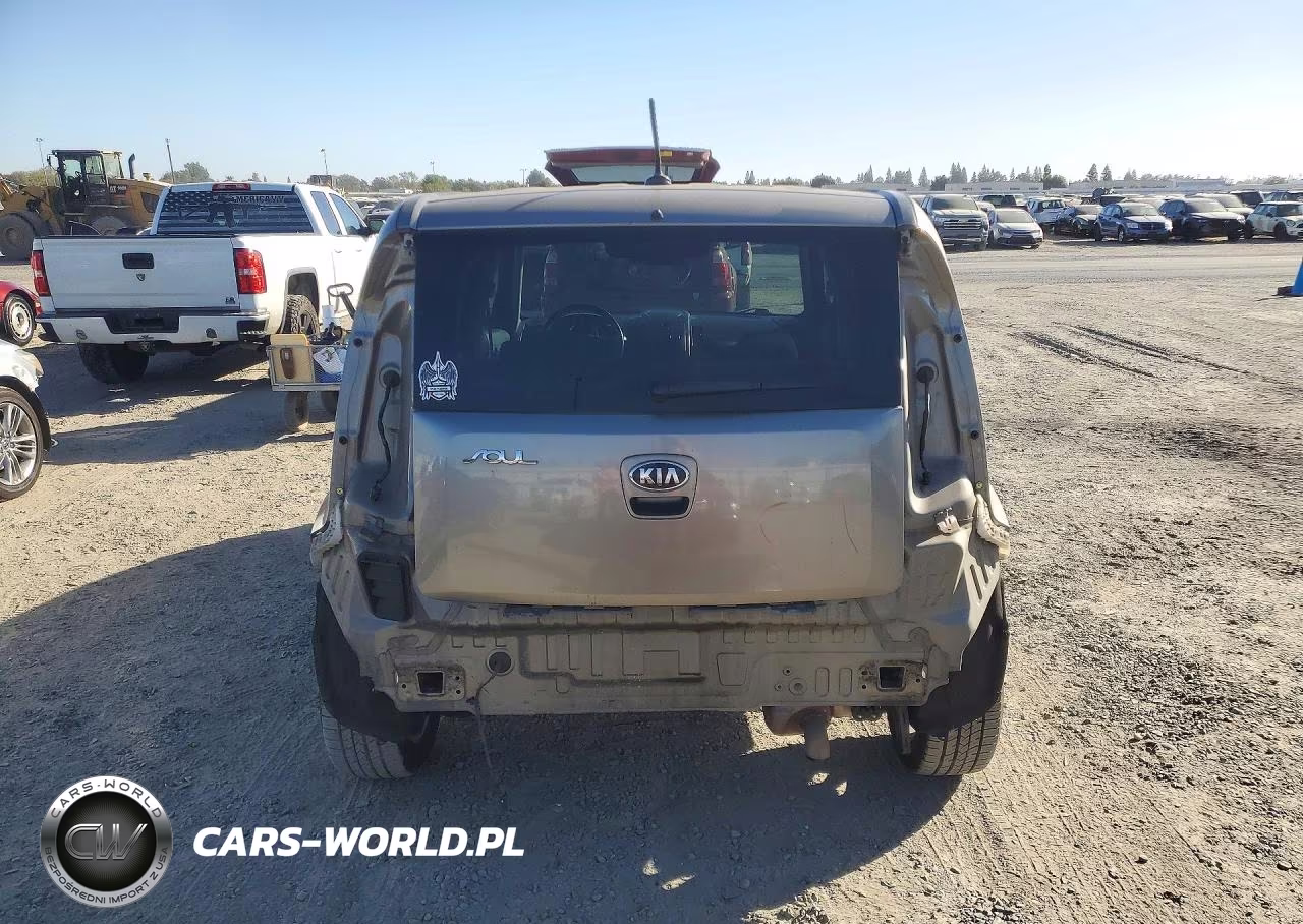 2013 Kia Soul + VIN:KNDJT2A63D7628254 - 6