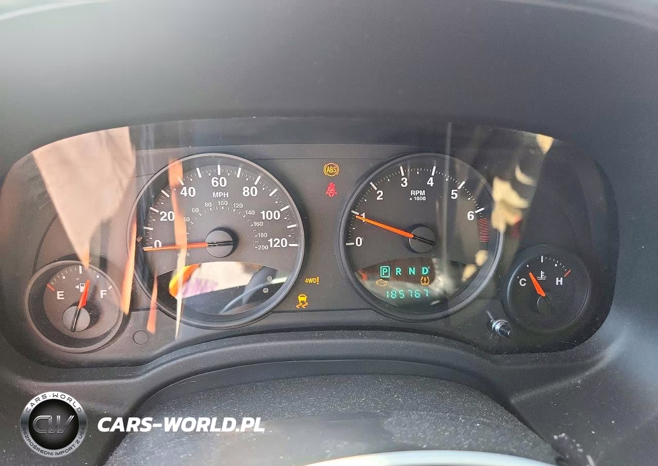2012 Jeep Compass Latitude VIN:1C4NJDEB0CD604567 - 9