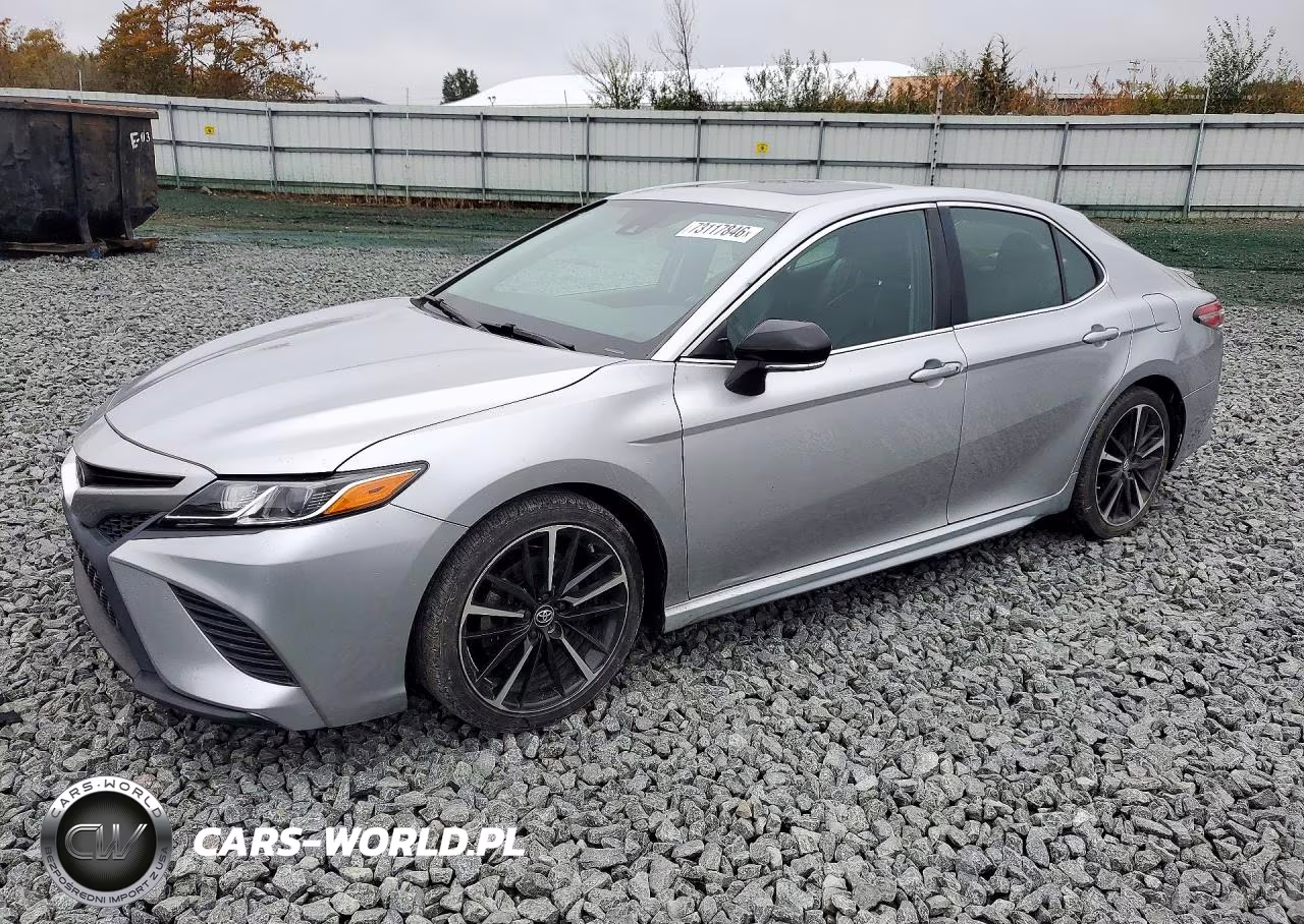 2018 Toyota Camry Se – zdjęcie 1 z 12