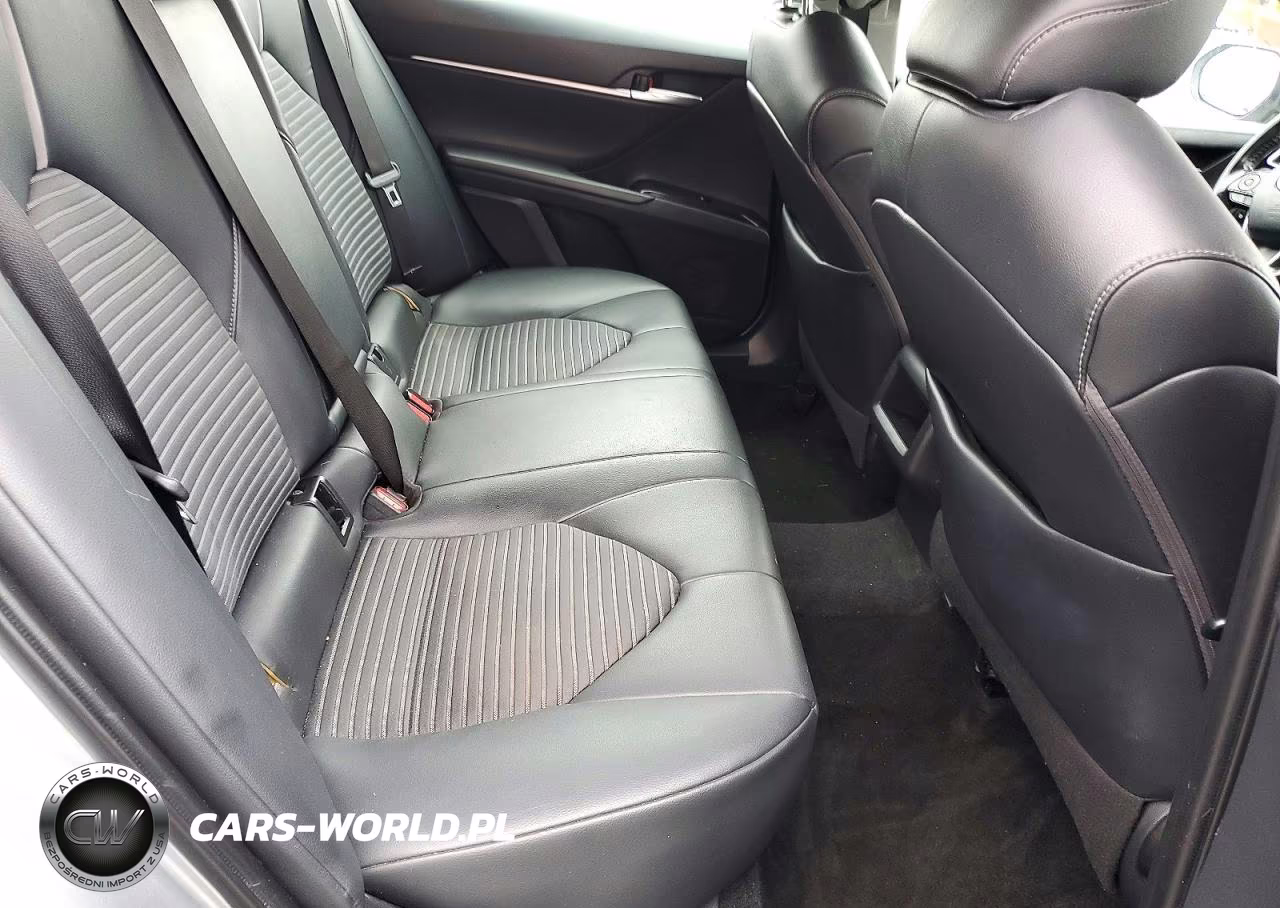 2018 Toyota Camry Se VIN:4T1B11HK3JU617240 - 10
