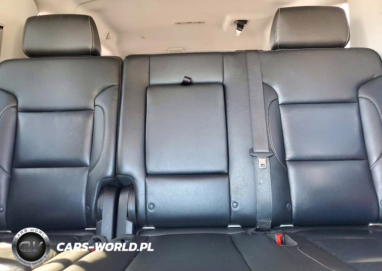 2019 Chevrolet Suburban Lt VIN:1GNSKHKC3KR170559 - 10