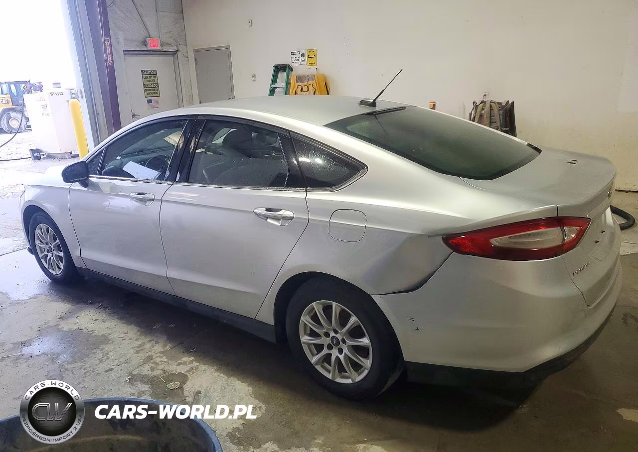 2015 Ford Fusion S VIN:3FA6P0G71FR119330 - 2