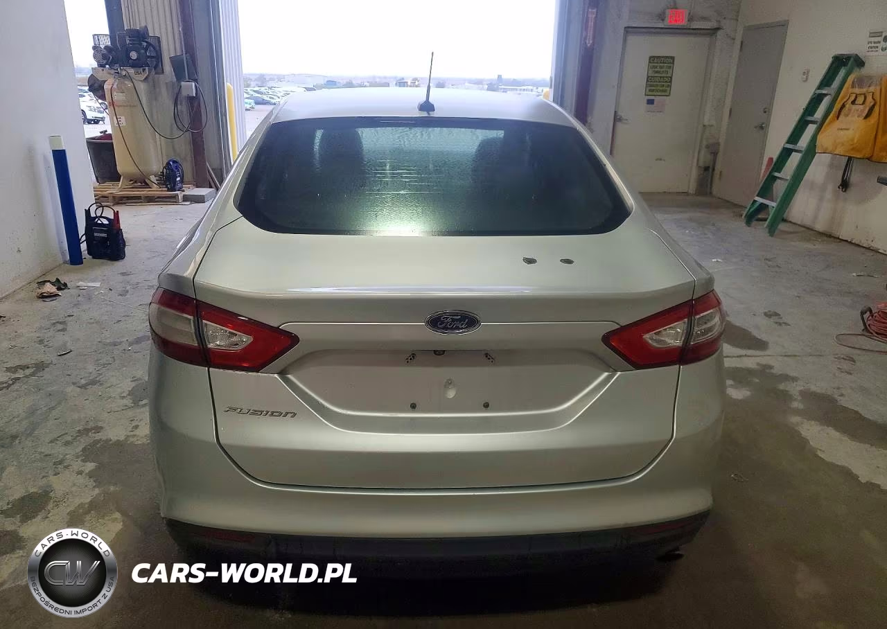 2015 Ford Fusion S VIN:3FA6P0G71FR119330 - 6