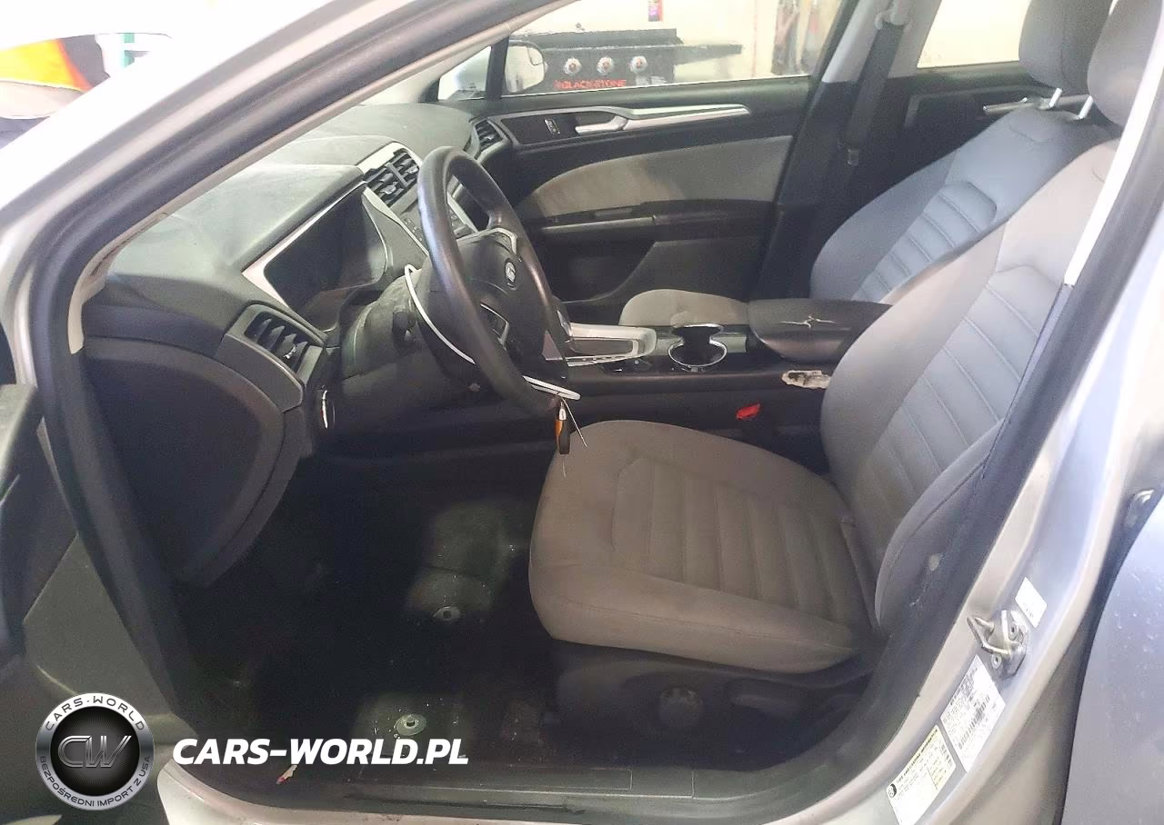 2015 Ford Fusion S VIN:3FA6P0G71FR119330 - 7