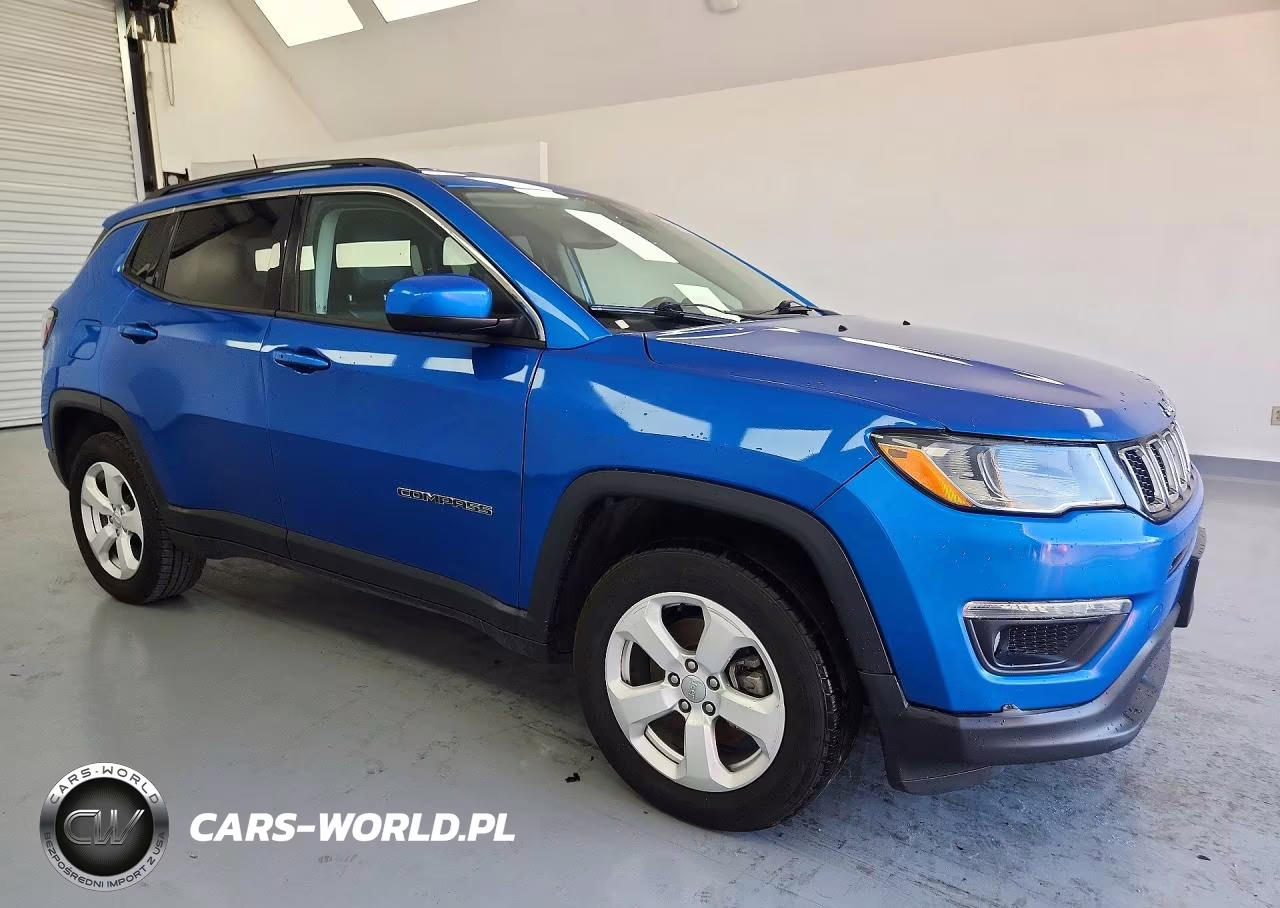 2020 Jeep Compass Latitude VIN:3C4NJDBB3LT156856 - 4
