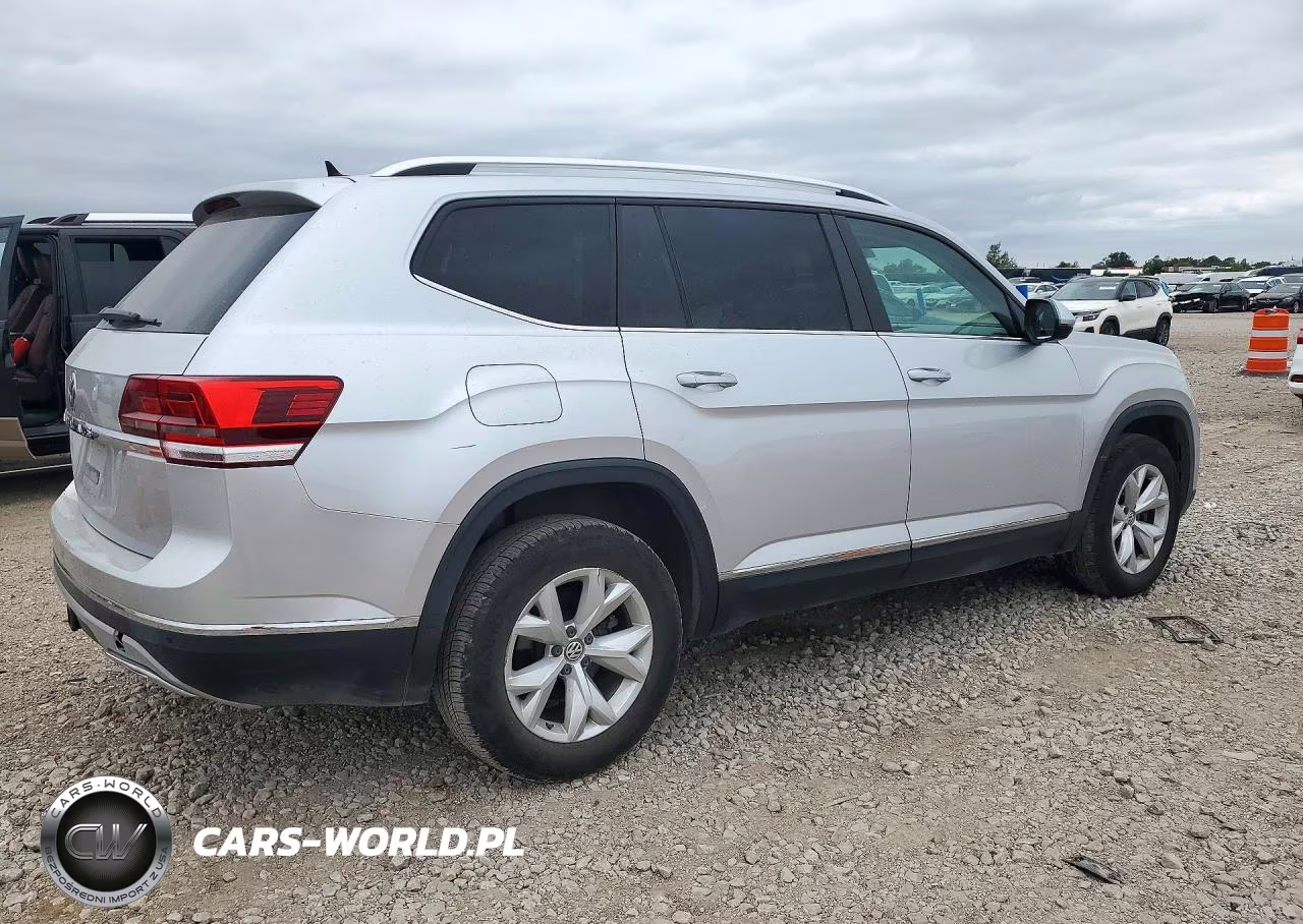 2018 Volkswagen Atlas Sel VIN:1V2ER2CAXJC543365 - 3