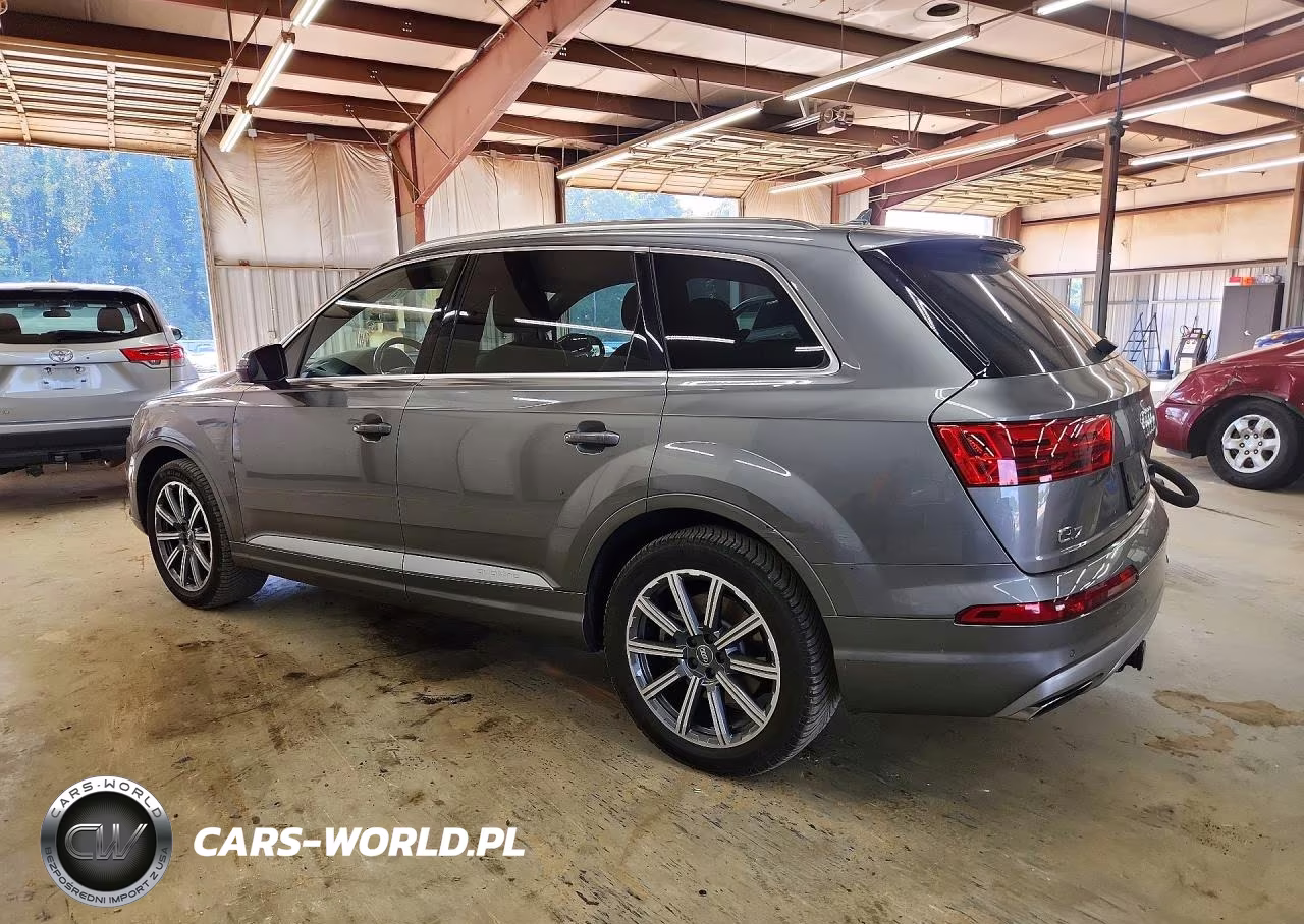 2017 Audi Q7 Premium Plus VIN:WA1LAAF79HD041844 - 2
